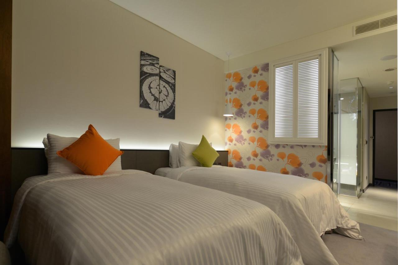 Golden Tulip Glory Fine Hotel Tainan Esterno foto