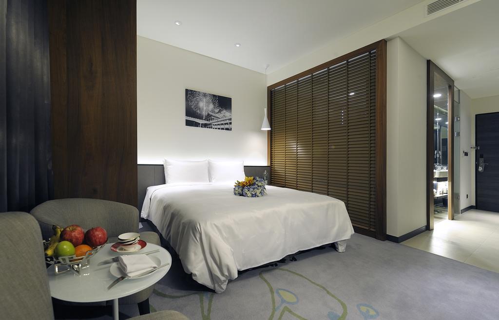 Golden Tulip Glory Fine Hotel Tainan Esterno foto